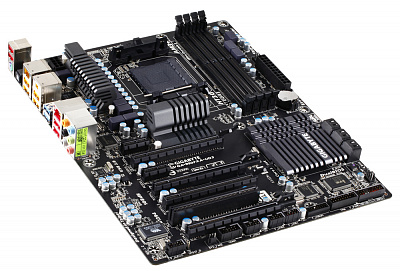 Материнская плата GIGABYTE GA-990FXA-UD3 – фото