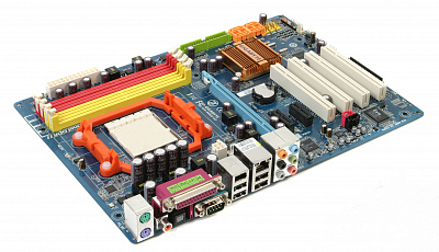 Материнская плата GIGABYTE GA-M56S-S3 – фото