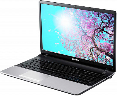 Ноутбук SAMSUNG NP305E5A – фото
