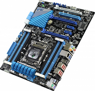 Материнская плата ASUS P9X79 LE – фото